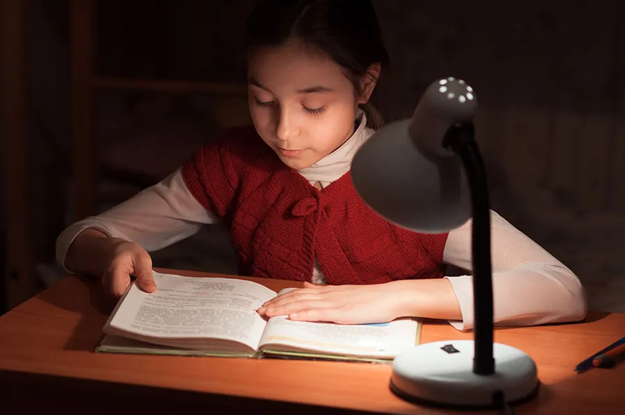 Ders Çalışırken Işık Ne Renk Olmalı?