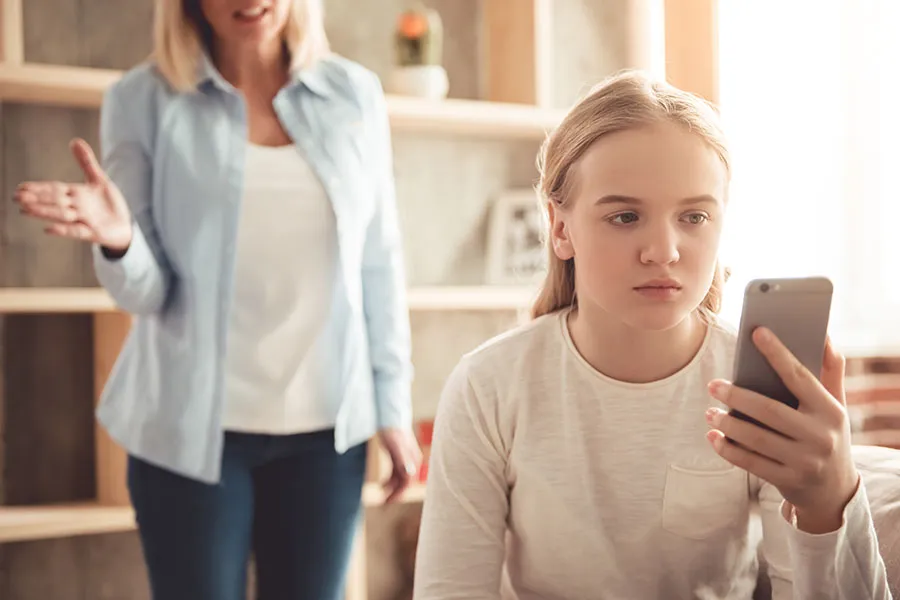 Çocuğa Kaç Yaşında Telefon Alınmalı?
