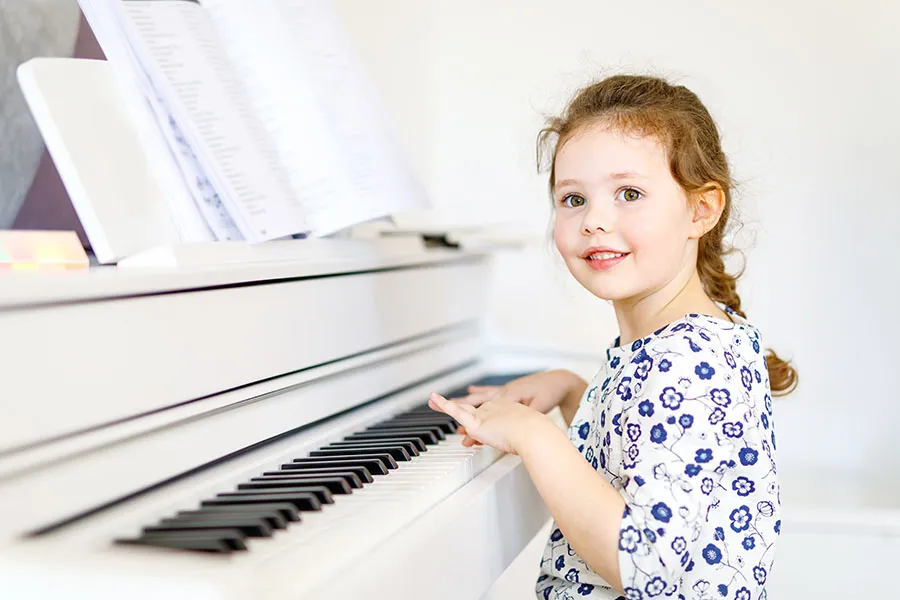 İlkokul Çağındaki Çocuklar Hangi Müzik Aletlerini Çalabilir?