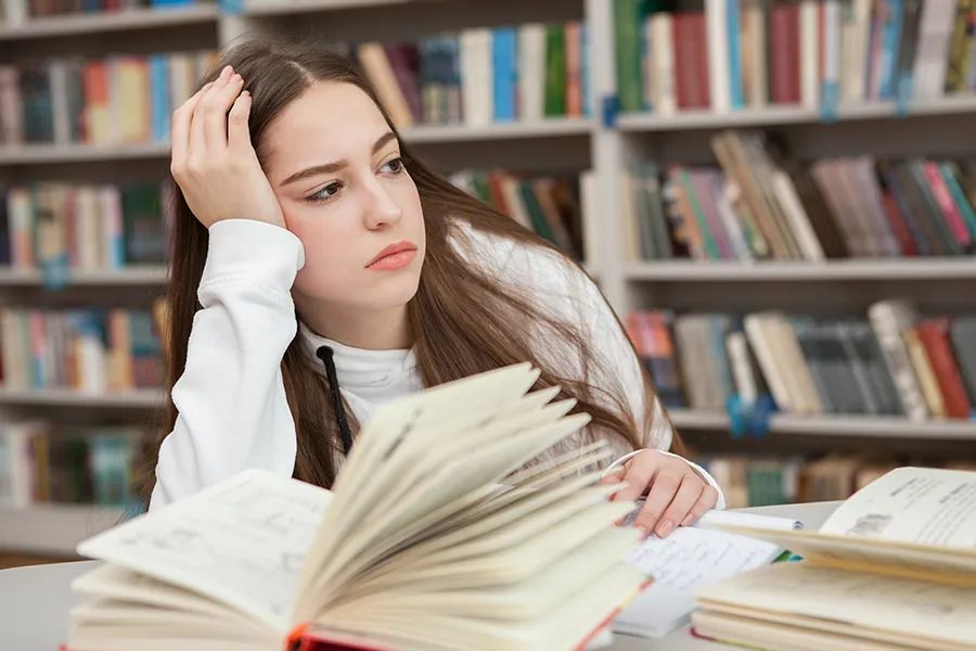 Ders Çalışırken Dikkat Dağınıklığı Nasıl Giderilir?