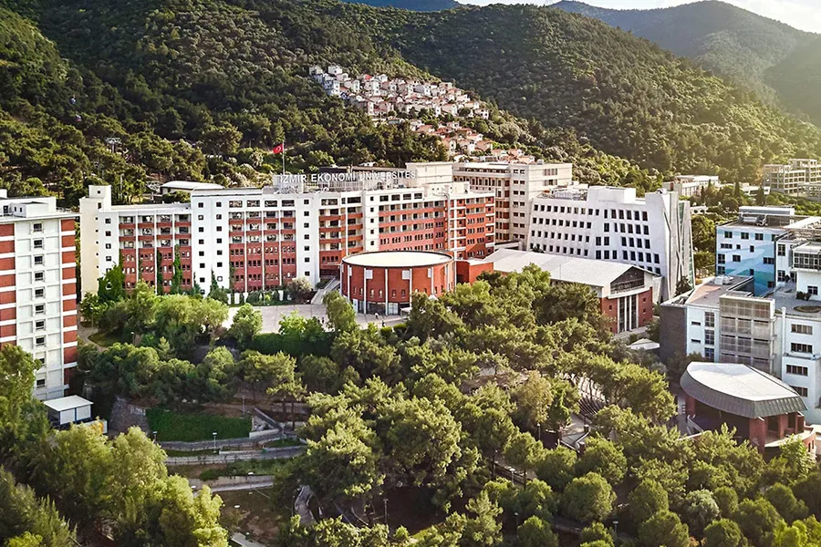 İzmir’de Üniversite Okumak için Ne Yapmalı?