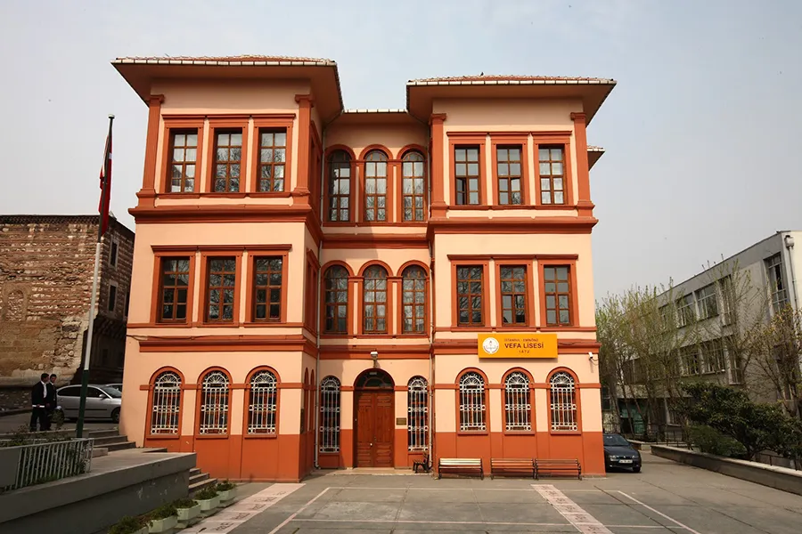 Vefa Lisesi
