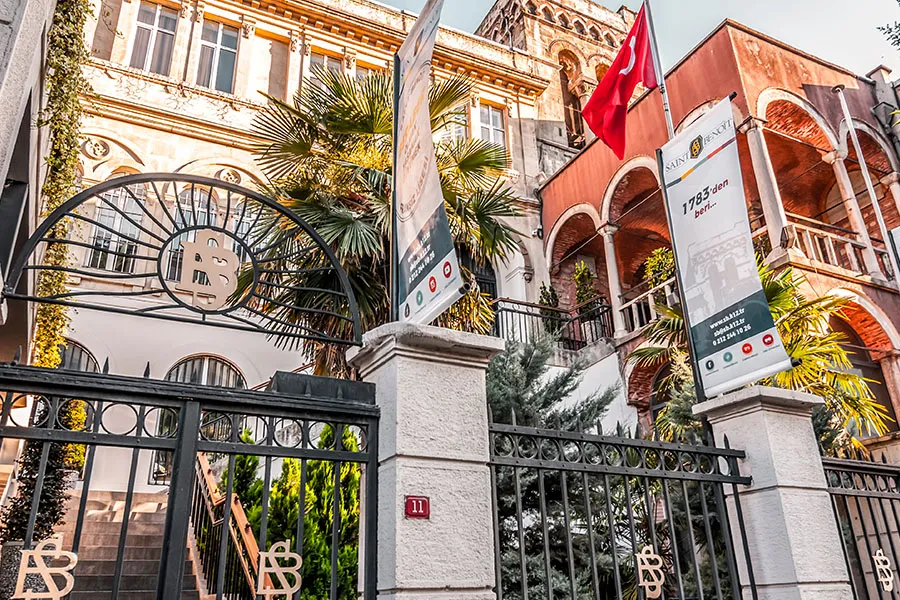 İstanbul'daki Yabancı Liseler