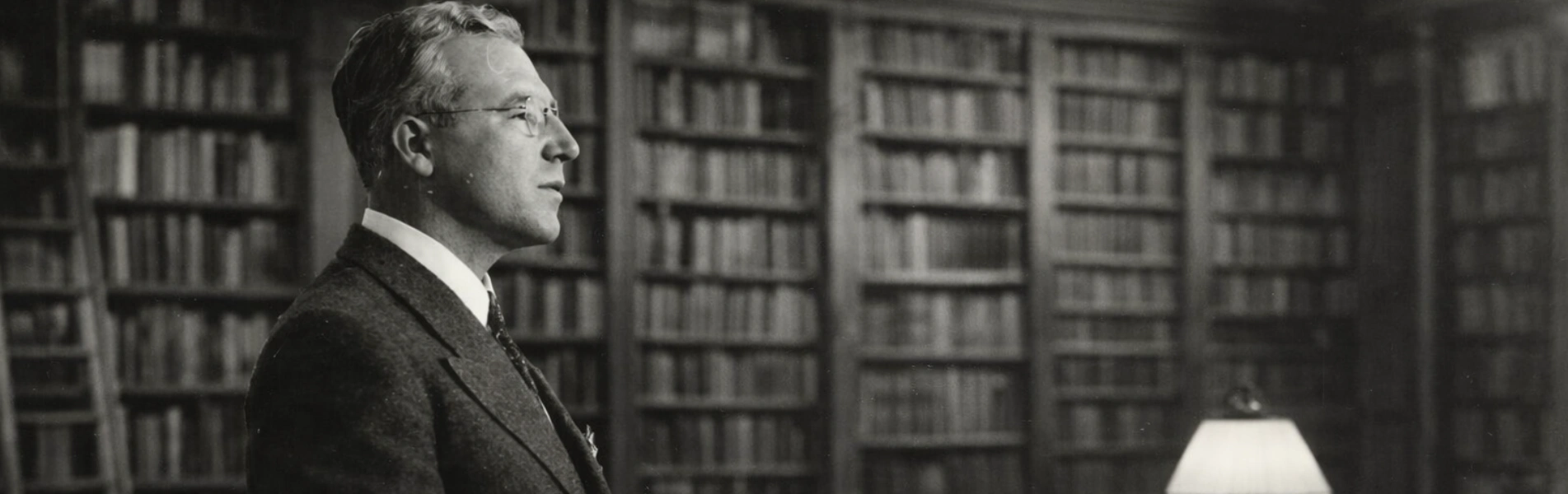 Kürk Mantolu Madonna Özet ve Kısa Konu Anlatımı